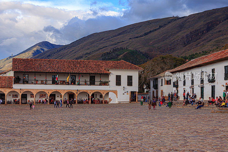 哥伦比亚Villa de Leyva——位于历史悠久的16世纪殖民小镇的旧鹅卵石城镇广场的东角，在Boyacá部门